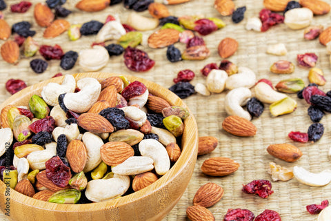 dried fruit trail mix
